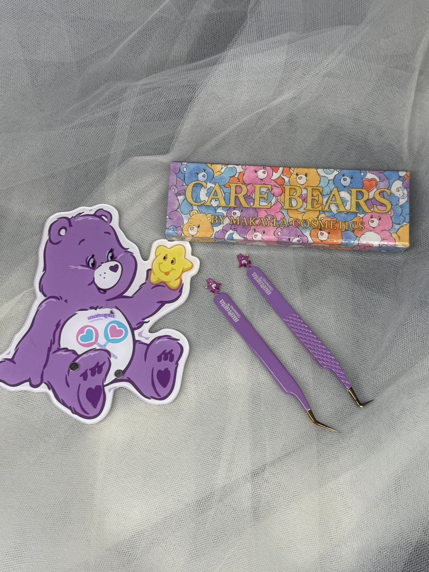 Share Bear tweezer & tile duo